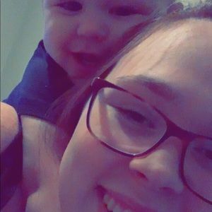 Meet your Posher, Alexis